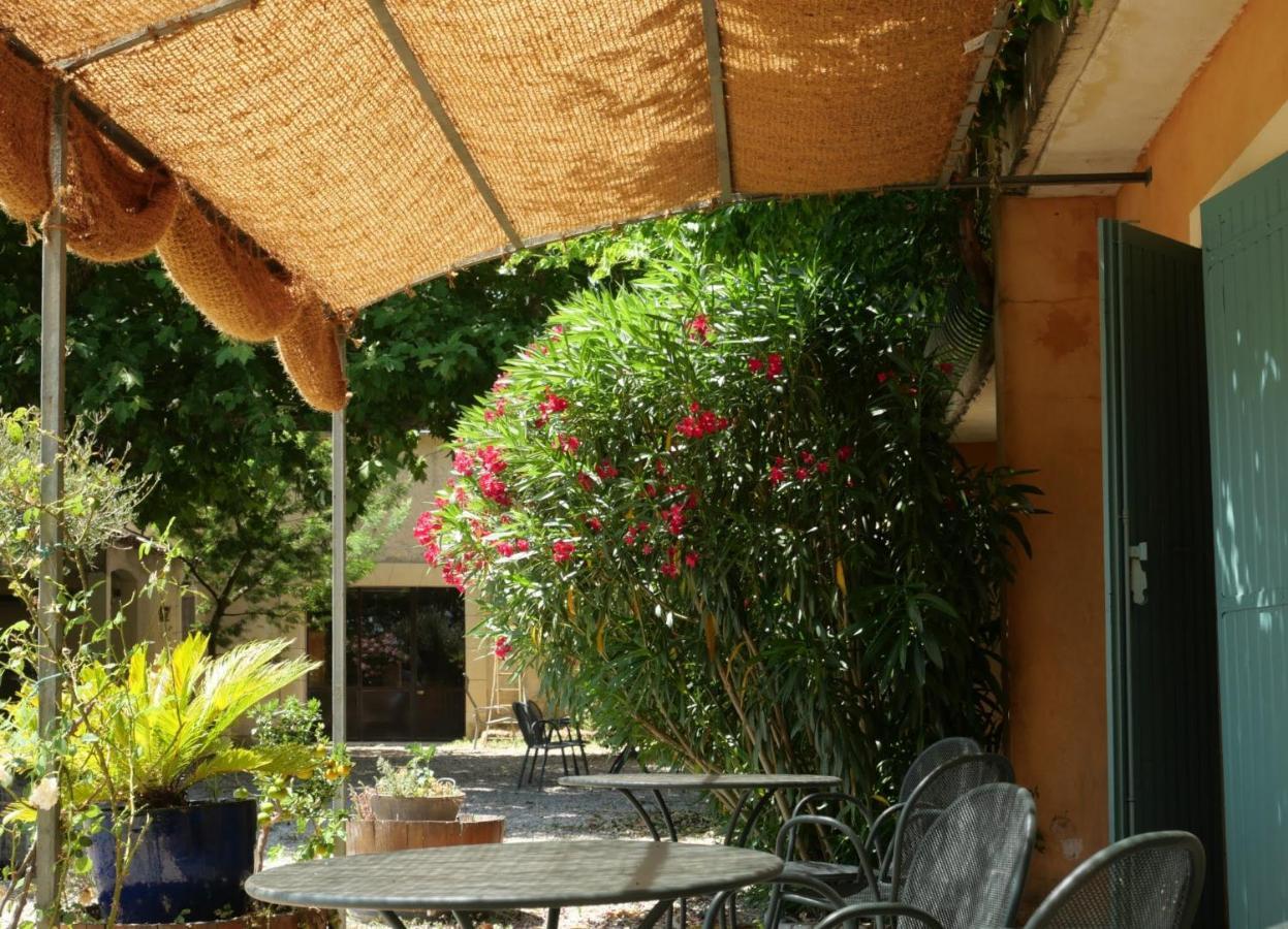 Maison D'Hotes Le Mas Des Vignes Hotel Rochegude  ภายนอก รูปภาพ
